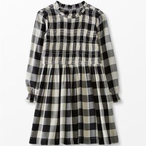 Hanna Andersson Black & White Buffalo Check Smocked Long Sleeve Dress. Size 6-7